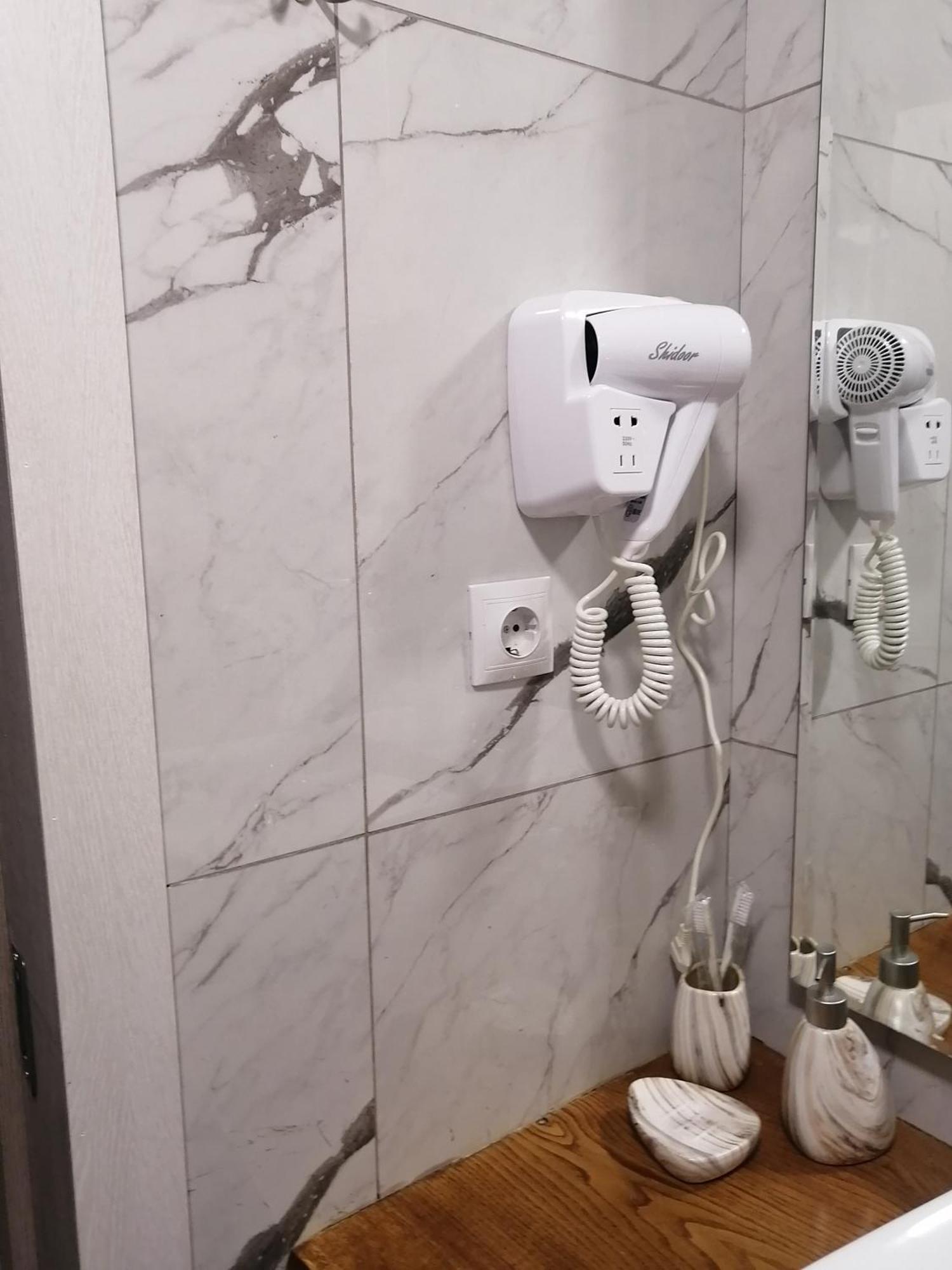 Luxin Otel Tiflis Dış mekan fotoğraf