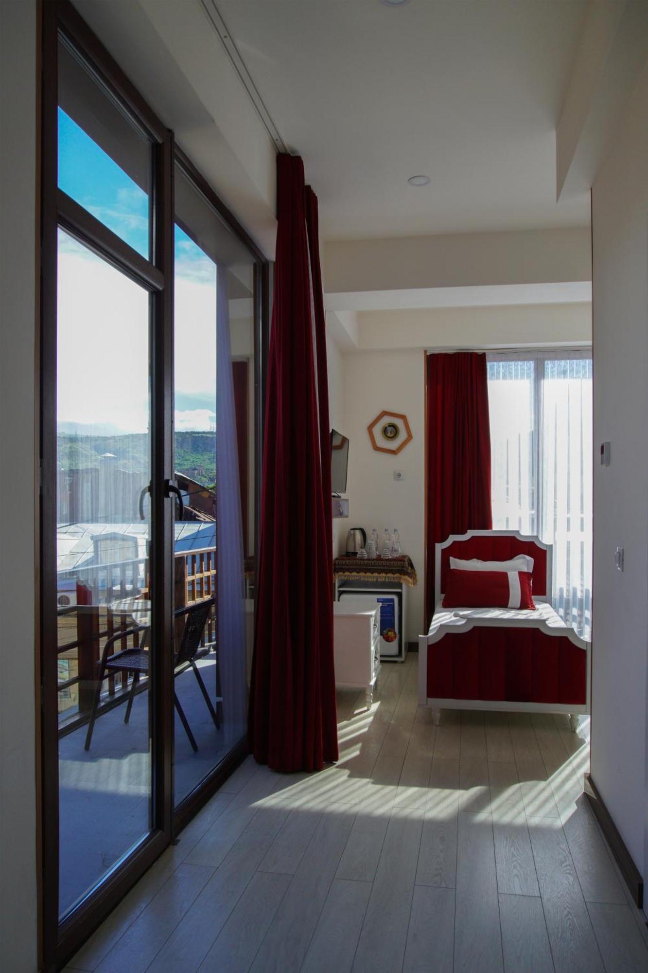 Luxin Otel Tiflis Dış mekan fotoğraf
