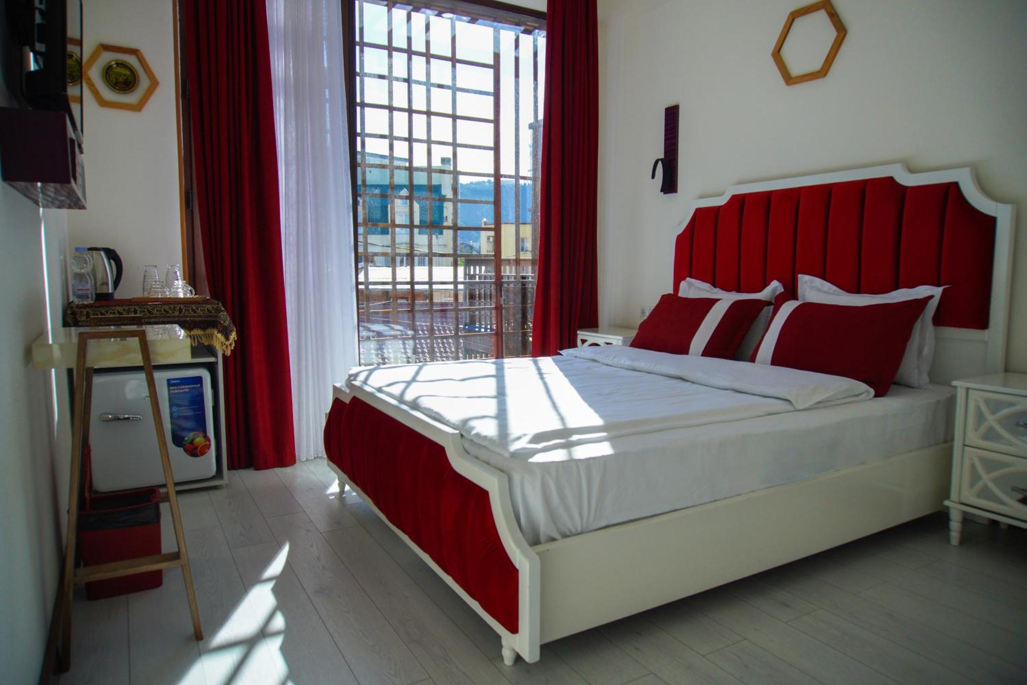 Luxin Otel Tiflis Dış mekan fotoğraf